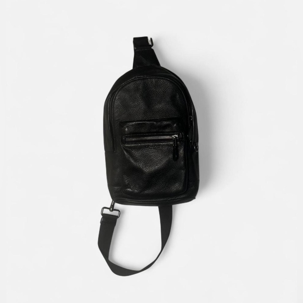 Coach Men’s West Pack Black Leather Sling Bag Crossbody